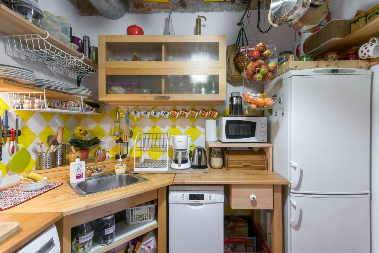 Victoria Design Stays - Apartment Rehorova Прага Екстериор снимка